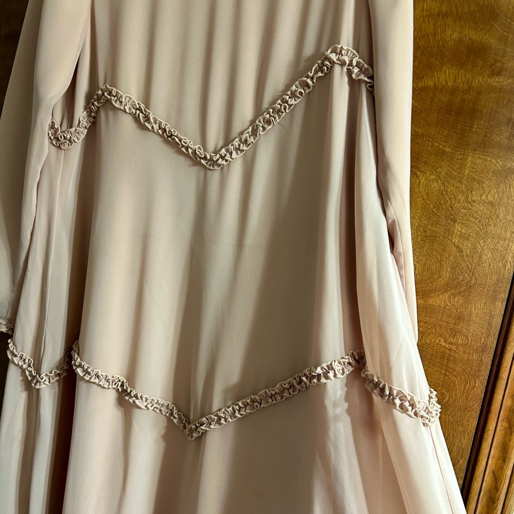 Dainty Jewells Canterbury Tea Style Tan Women's Dress - Picture 4 of 9